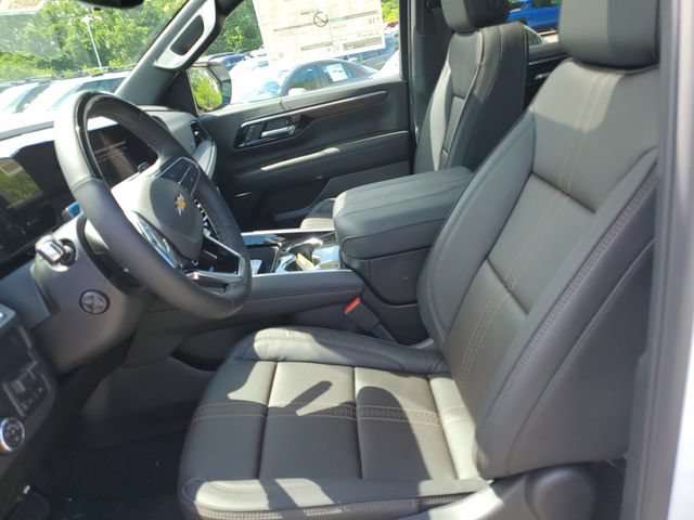New 2026 Chevrolet Tahoe High Country w/ LPO, Illumination Package AWD/4WD image 16