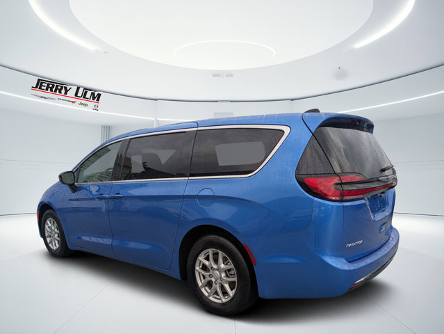 Certified 2026 Chrysler Pacifica Select FWD image 5