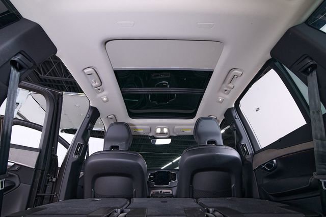 Certified 2023 Volvo XC90 B6 Ultimate w/ Protection Package AWD/4WD image 32