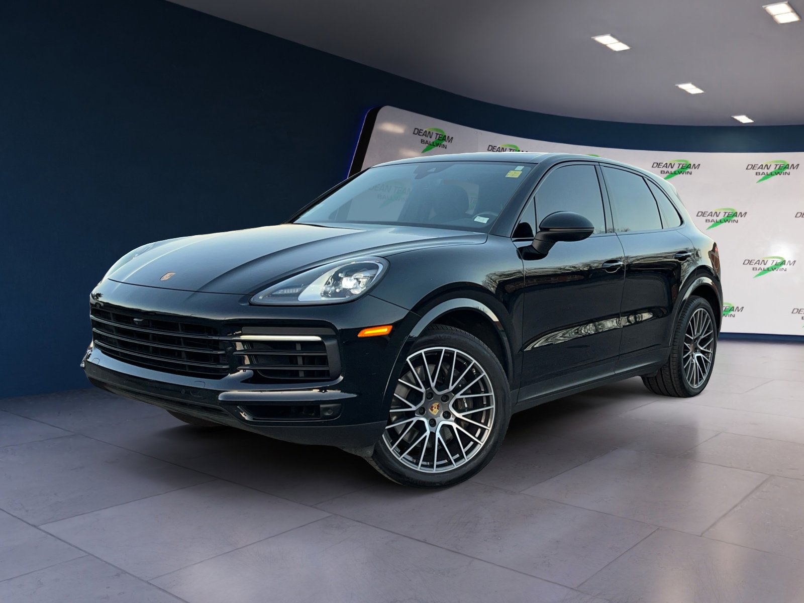 Used 2021 Porsche Cayenne image 3