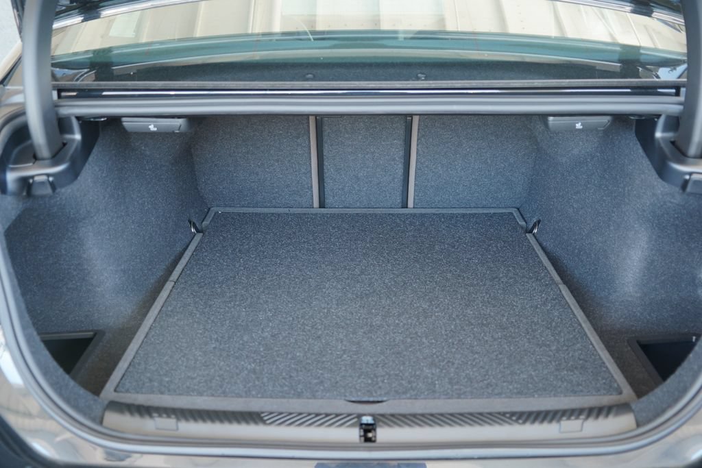 New 2027 BMW 530i w/ Premium Package RWD image 18