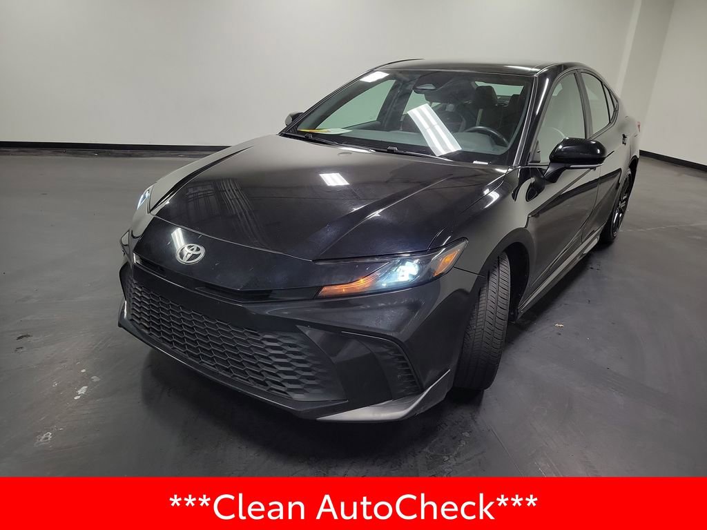 Used 2025 Toyota Camry Hybrid FWD image 4