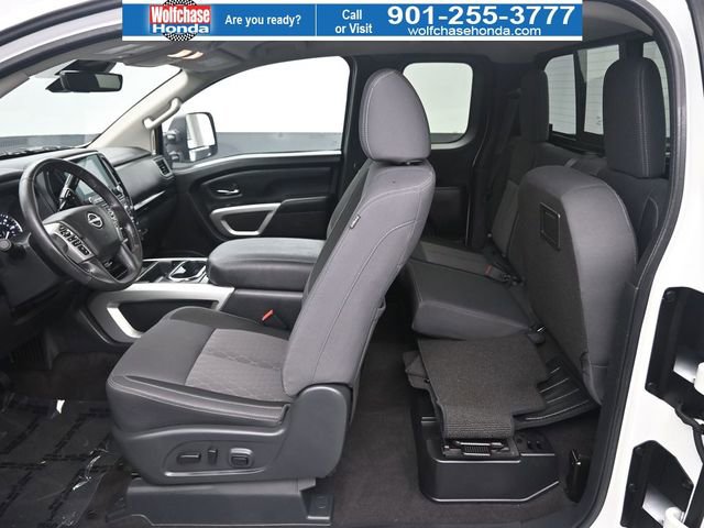 Used 2024 Nissan Titan SV w/ SV Utility Package image 12