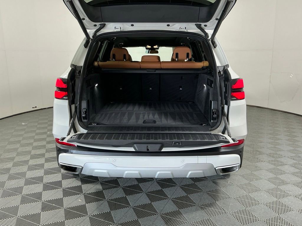 Certified 2024 BMW X5 sDrive40i w/ Parking Assistance Package RWD image 6