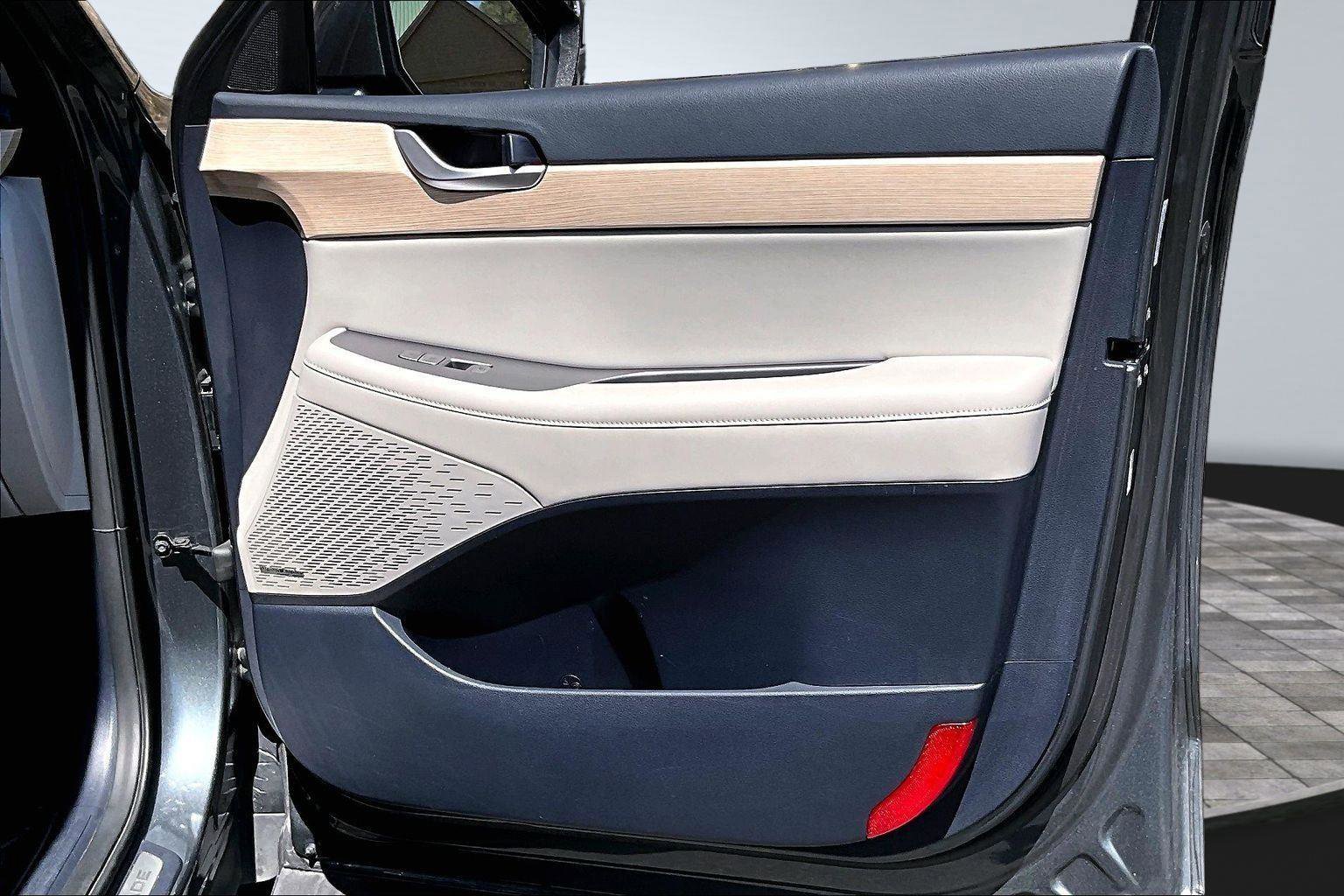 Used 2024 Hyundai Palisade Limited AWD/4WD image 25