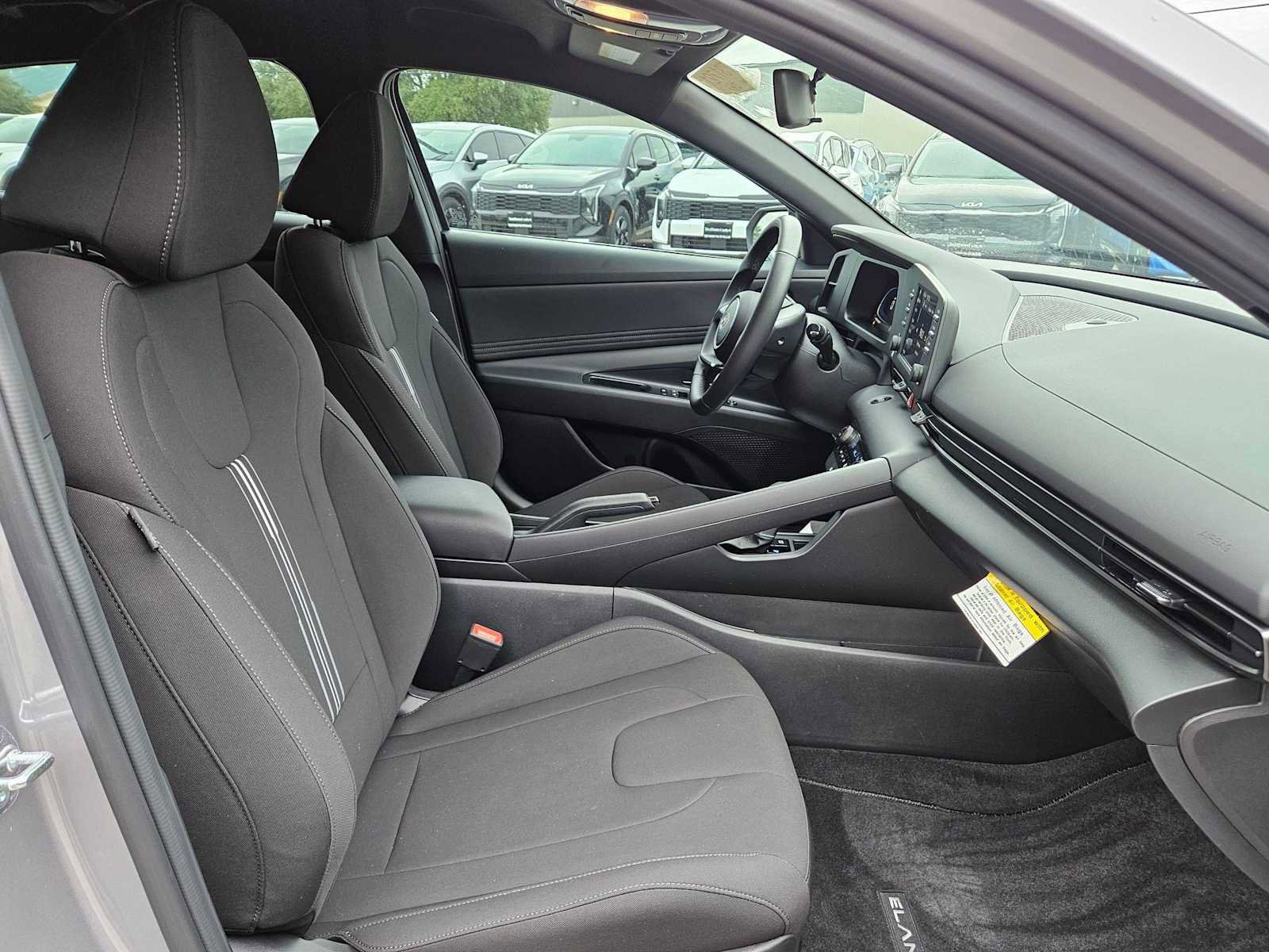 Used 2025 Hyundai Elantra Sport FWD image 20