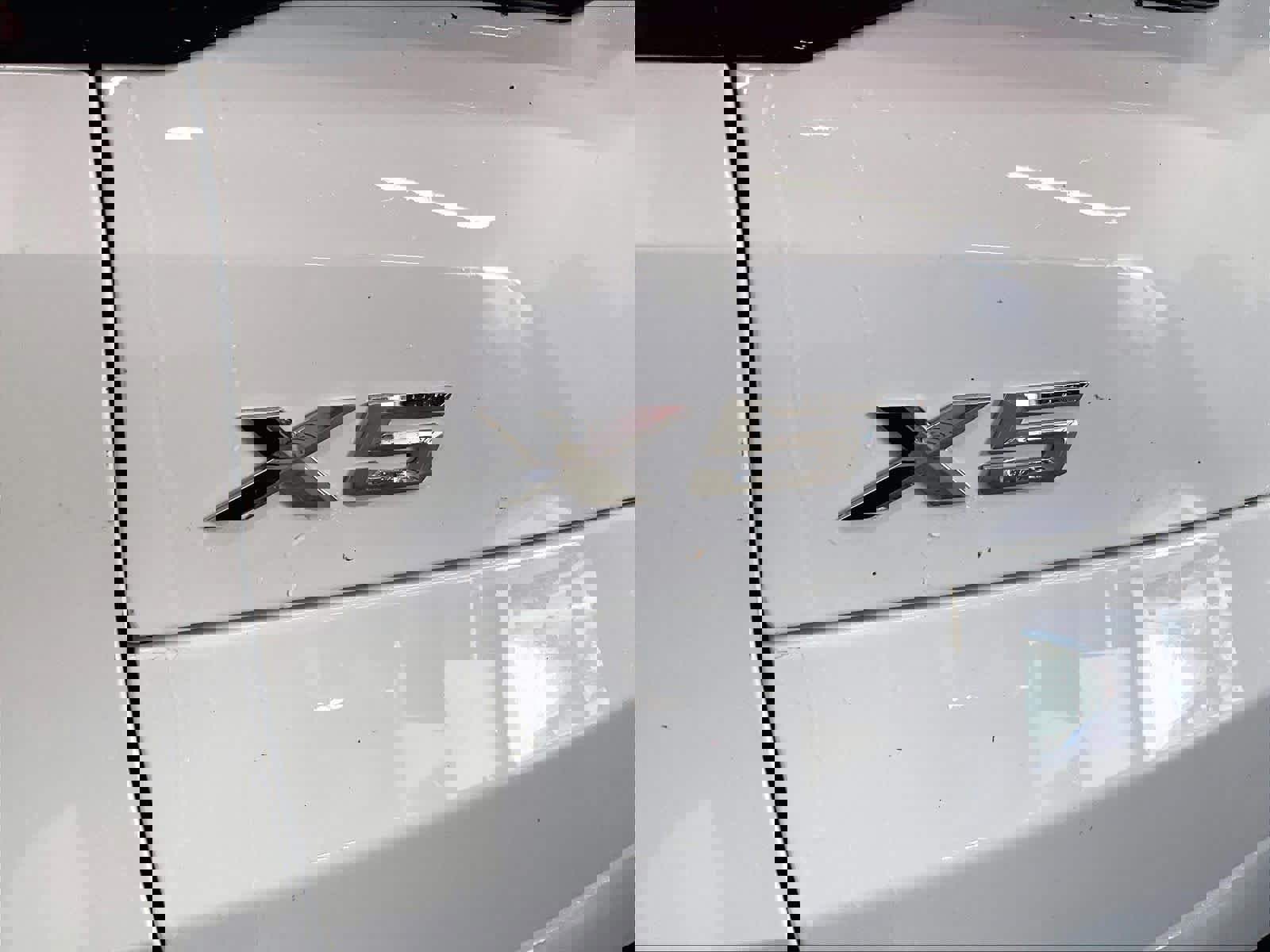 Used 2025 BMW X5 xDrive50e image 10