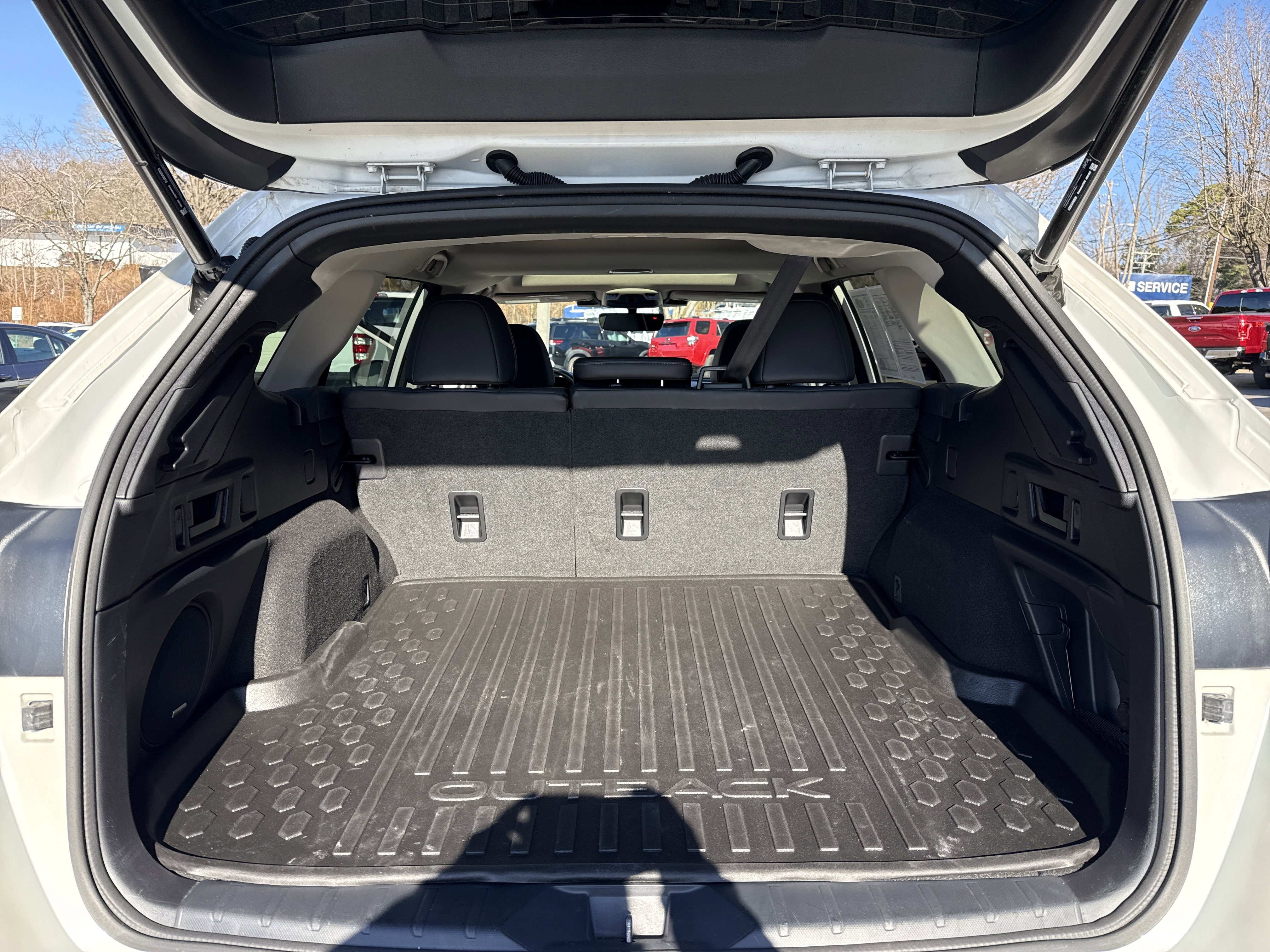 Used 2023 Subaru Outback Limited image 41