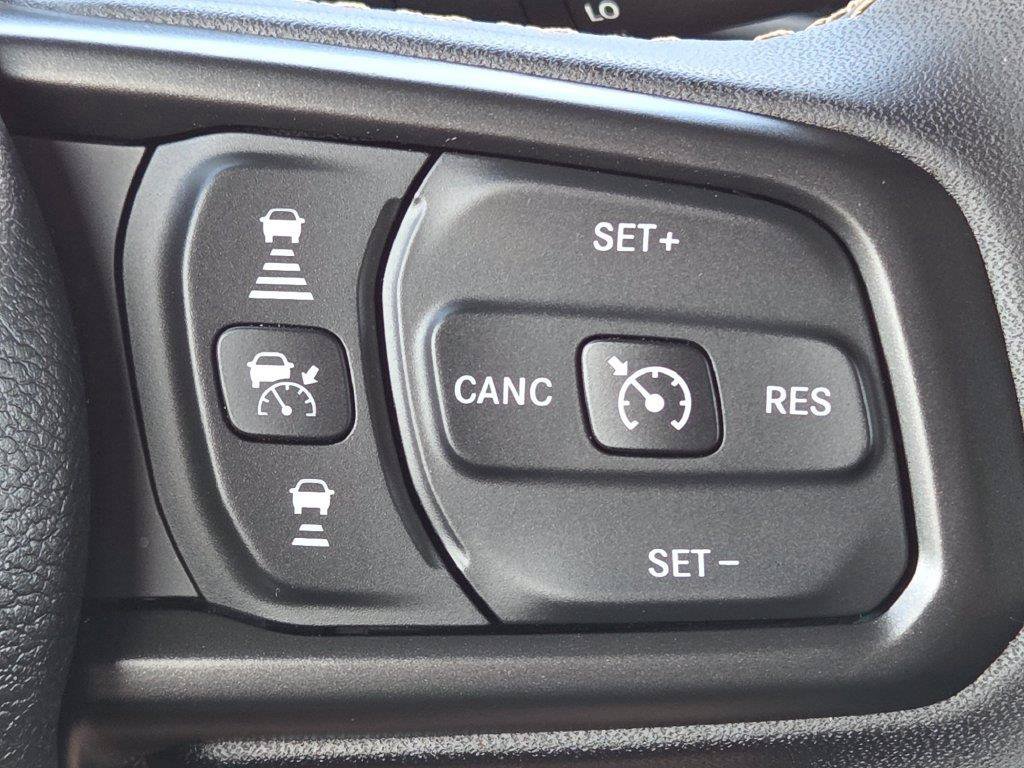 Used 2024 Jeep Wrangler Unlimited Sport AWD/4WD image 33