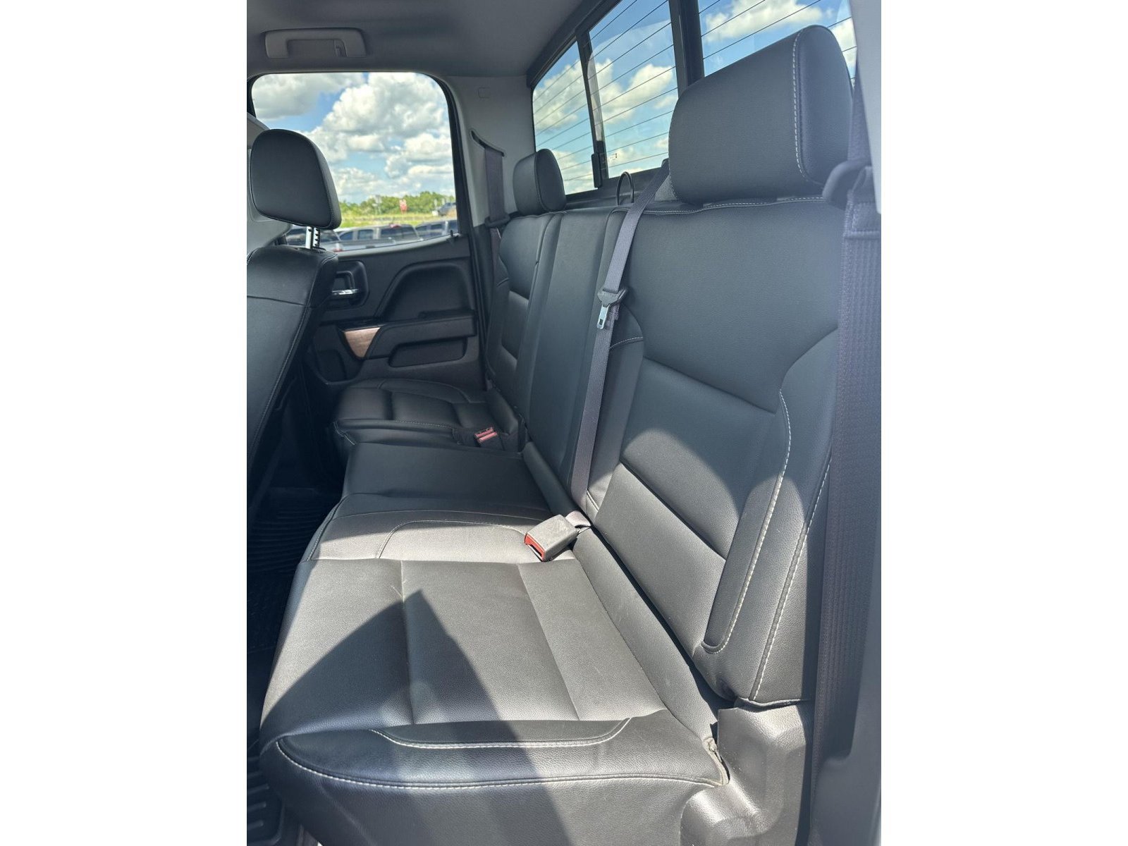 Used 2016 Chevrolet Silverado 2500 LTZ AWD/4WD image 15