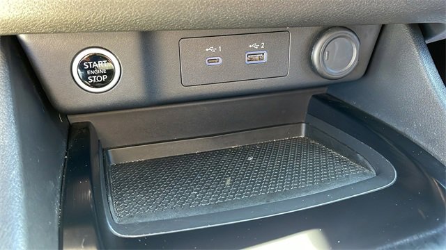 Used 2023 Nissan Rogue SV image 18