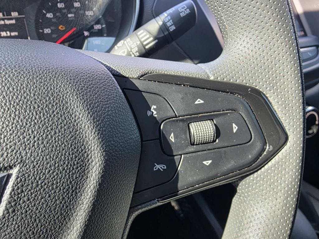 Used 2023 Chevrolet TrailBlazer LT FWD image 12