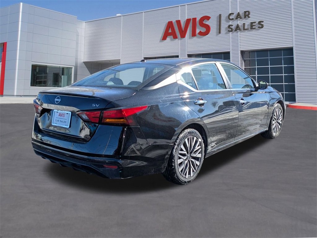 Used 2024 Nissan Altima 2.5 SV image 6