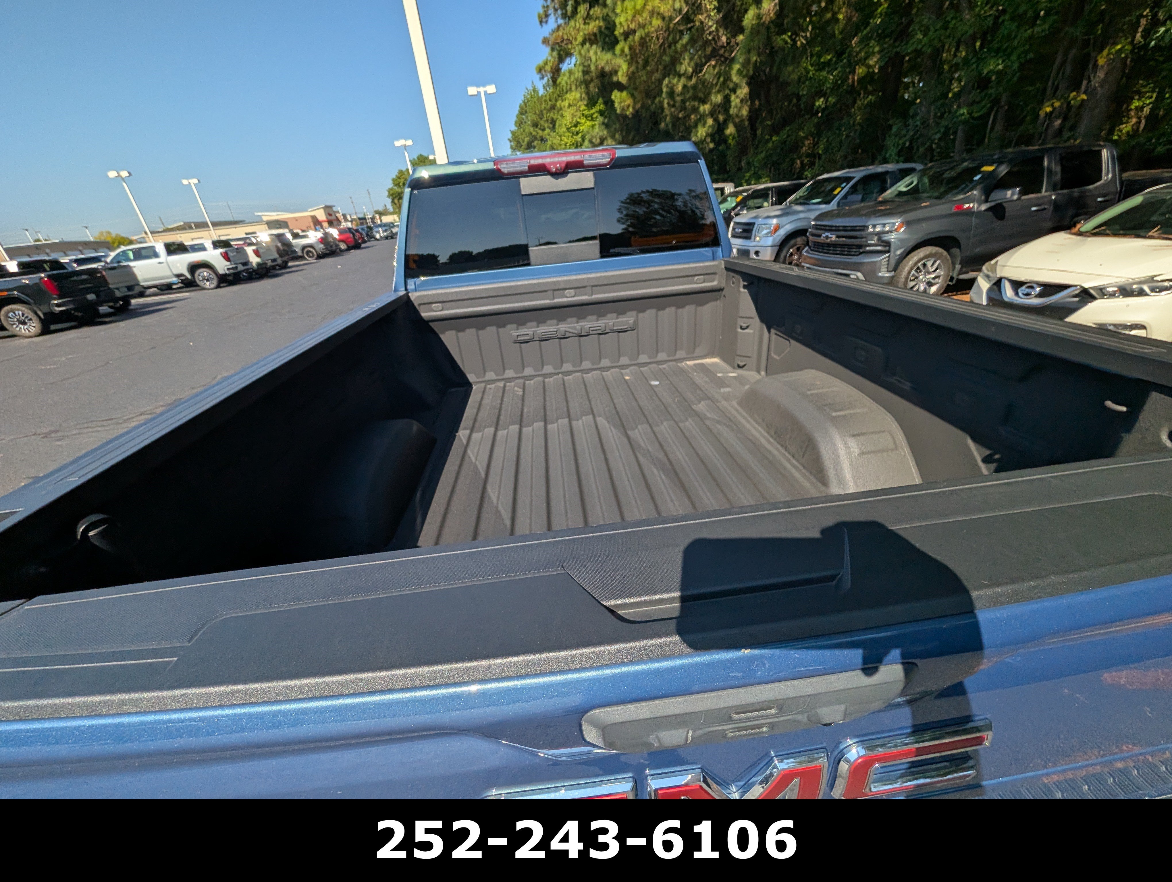 Used 2024 GMC Sierra 2500 Denali w/ Denali Reserve Package AWD/4WD image 10