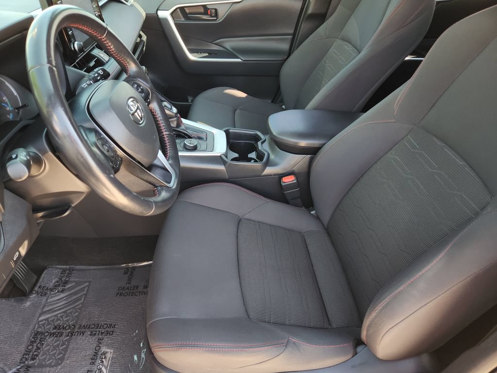 Used 2021 Toyota RAV4 SE AWD/4WD image 15