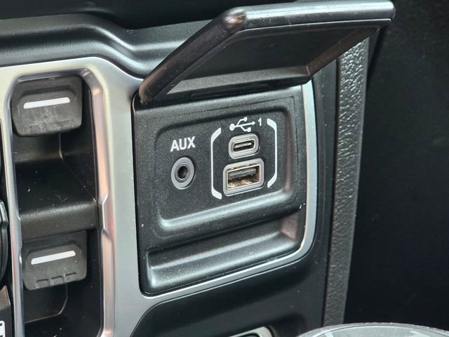 Used 2023 Jeep Wrangler Unlimited Rubicon image 36