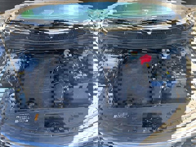 Used 2017 Ford Explorer XLT w/ Equipment Group 202A AWD/4WD image 11