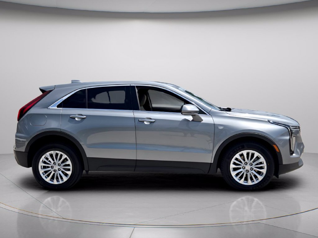 Used 2024 Cadillac XT4 Luxury FWD image 8
