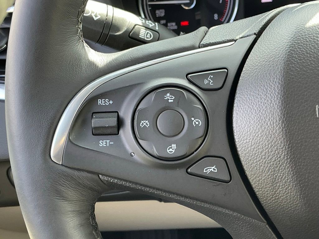 Used 2020 Buick Enclave Premium w/ Sun and Sites Package image 35