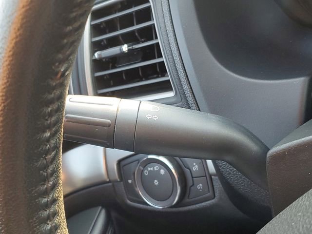 Used 2018 Ford Explorer XLT image 18