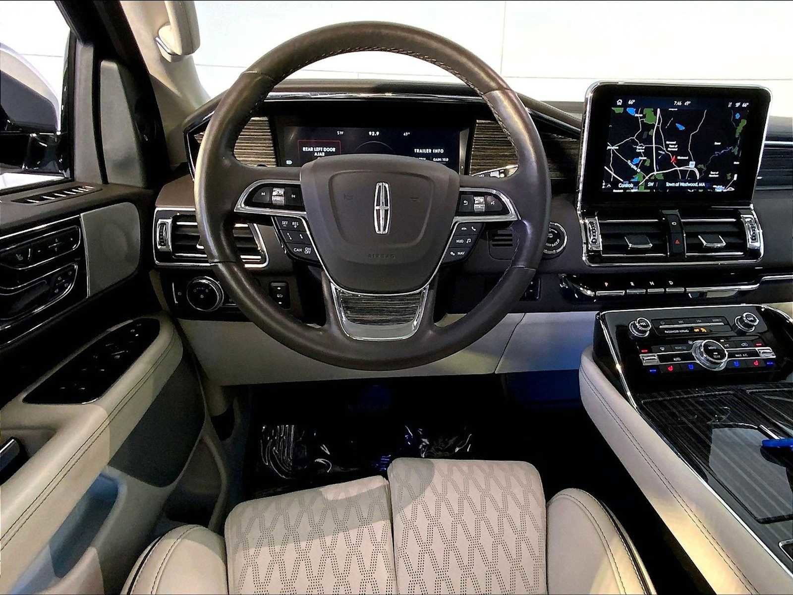 Used 2021 Lincoln Navigator Black Label AWD/4WD image 13