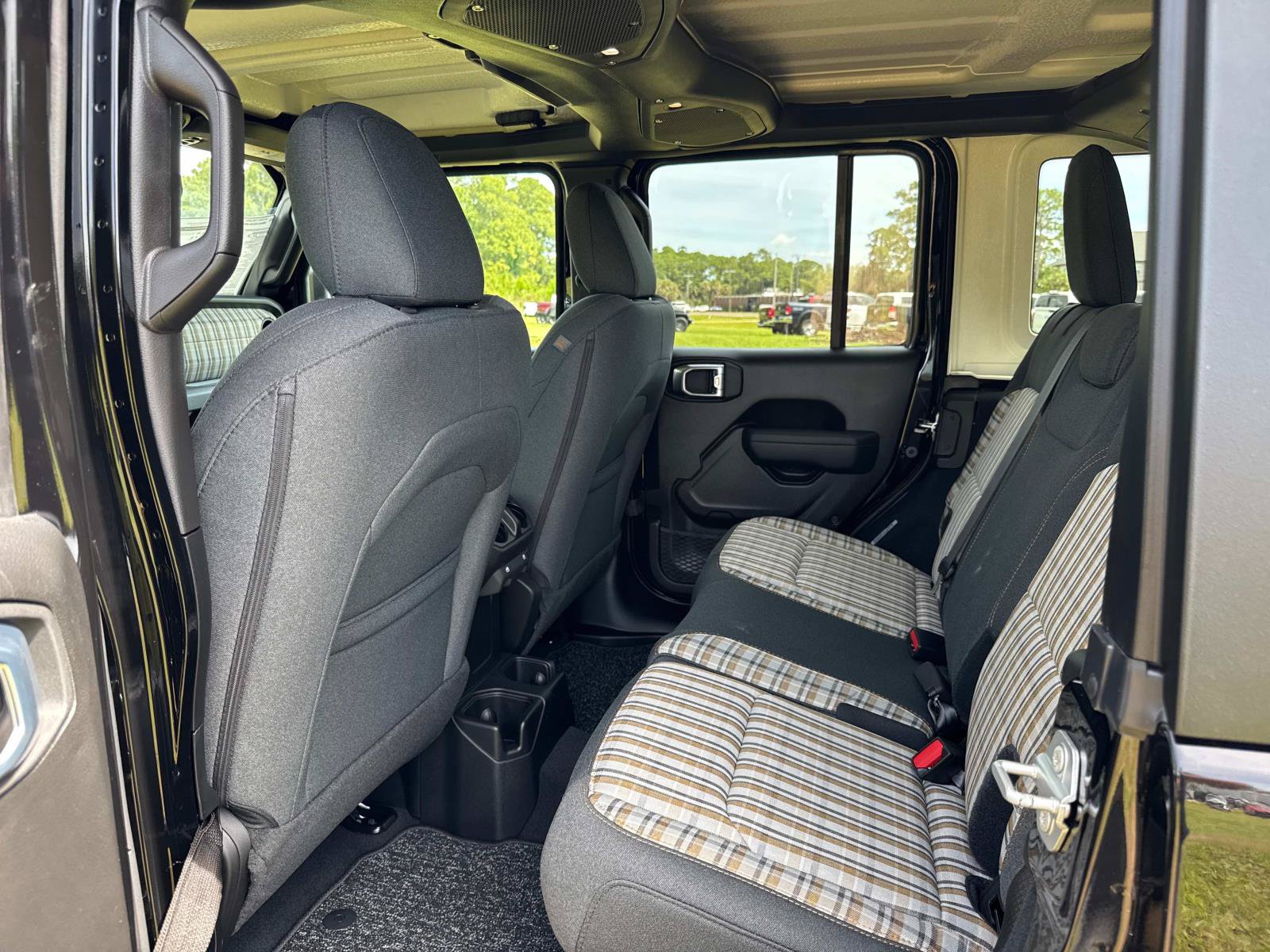 New 2026 Jeep Wrangler Unlimited Sport AWD/4WD image 15