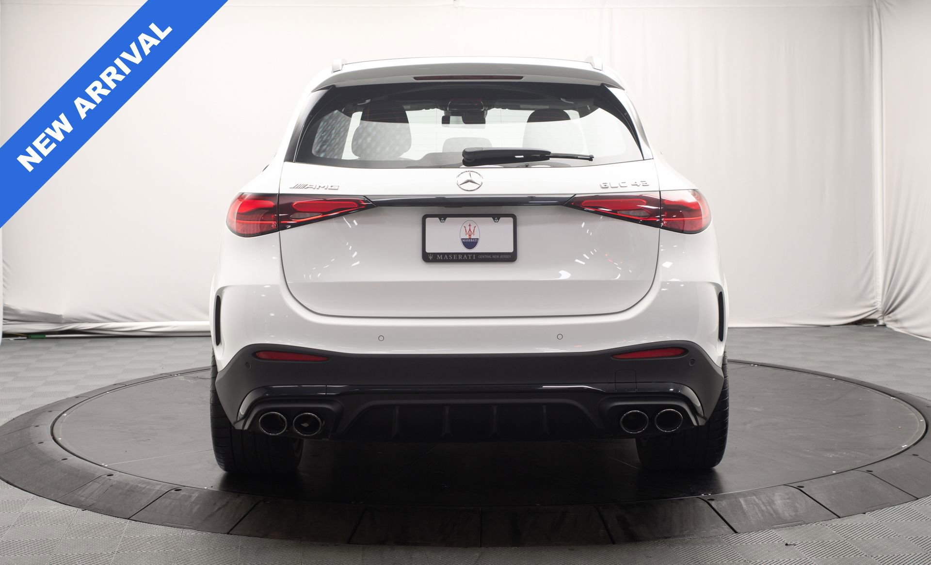 Used 2025 Mercedes-Benz GLC 43 AMG 4MATIC image 4