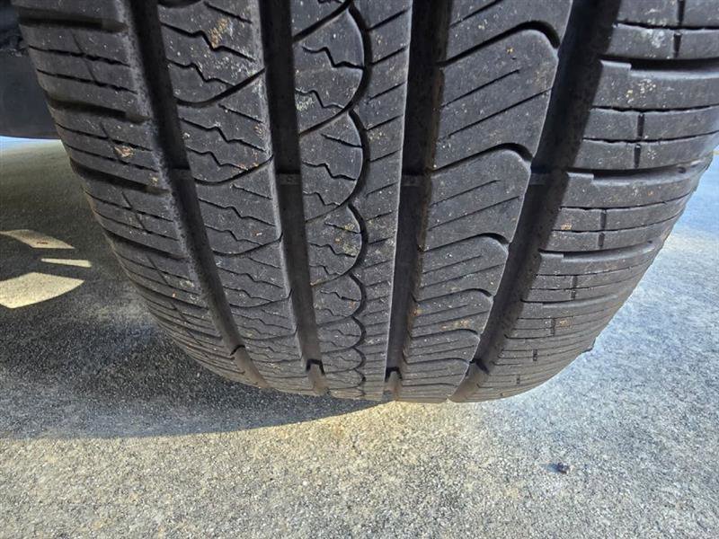 Used 2021 Dodge Challenger SXT image 11