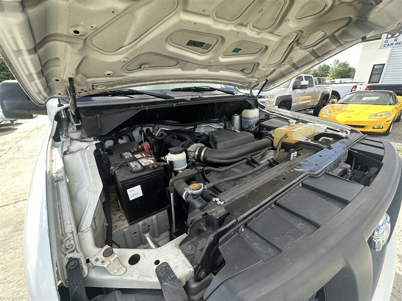Used 2014 Nissan NV 2500 S w/ Side & Curtain Airbag Package RWD image 16