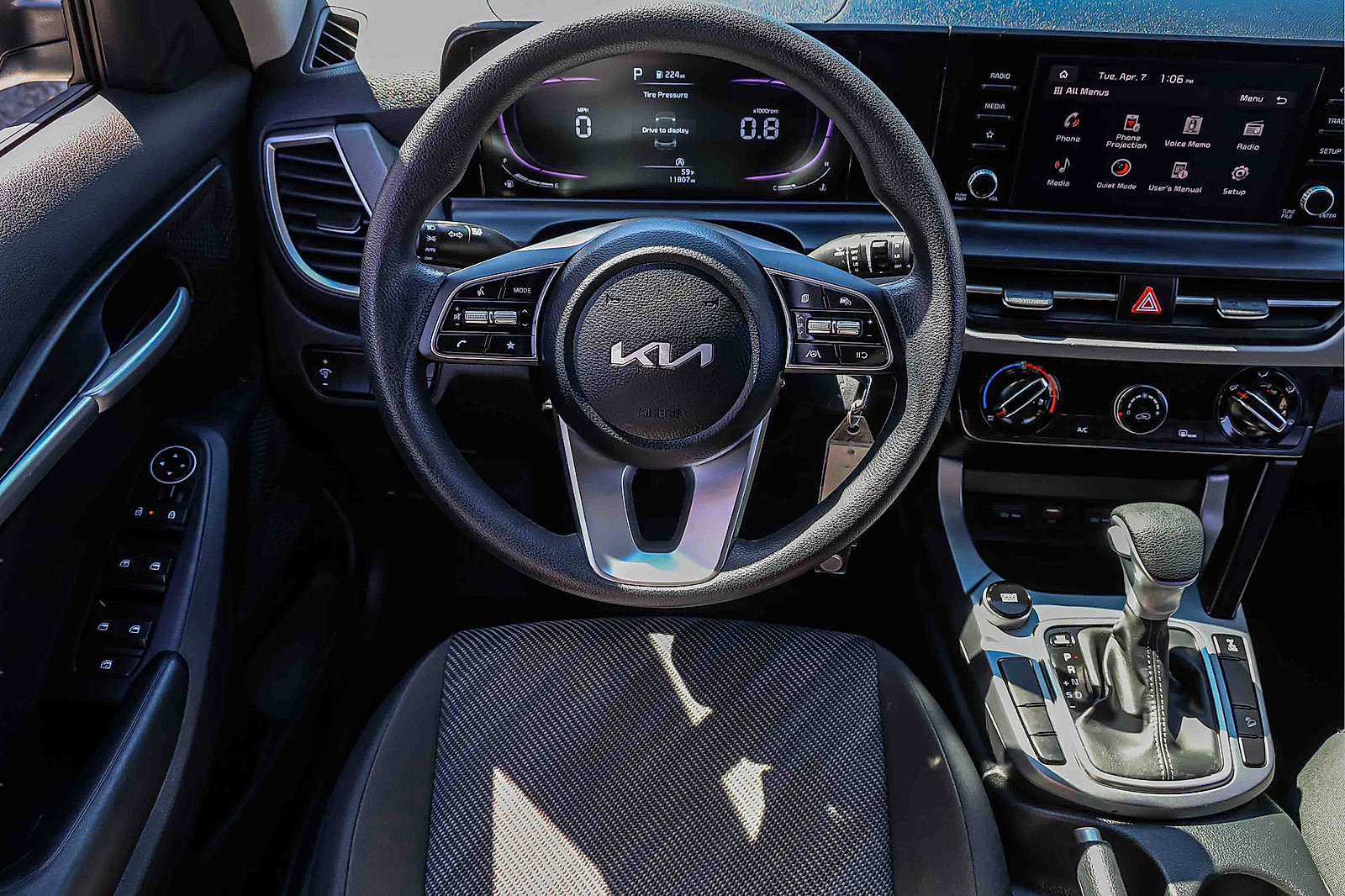 Certified 2024 Kia Seltos LX image 18