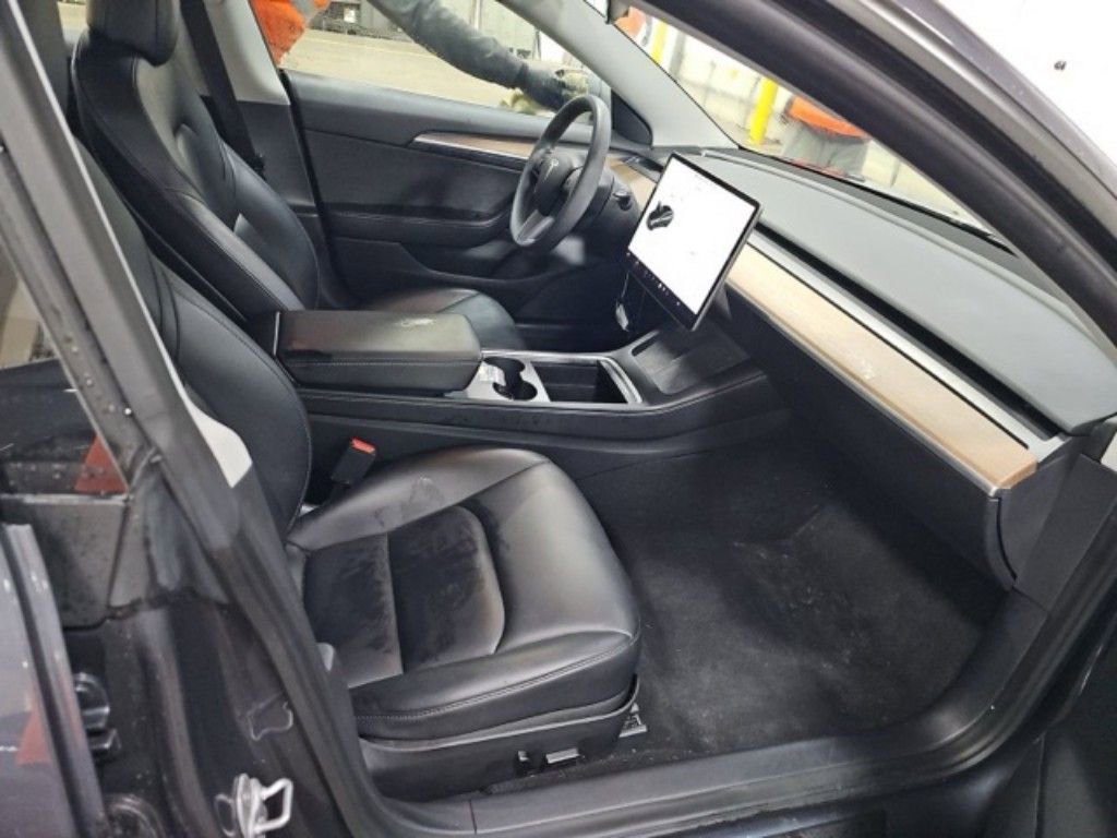 Used 2021 Tesla Model 3 Standard Range Plus image 10