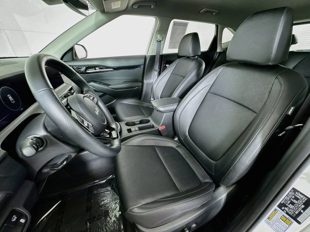 Used 2025 Kia Seltos SX AWD/4WD image 22