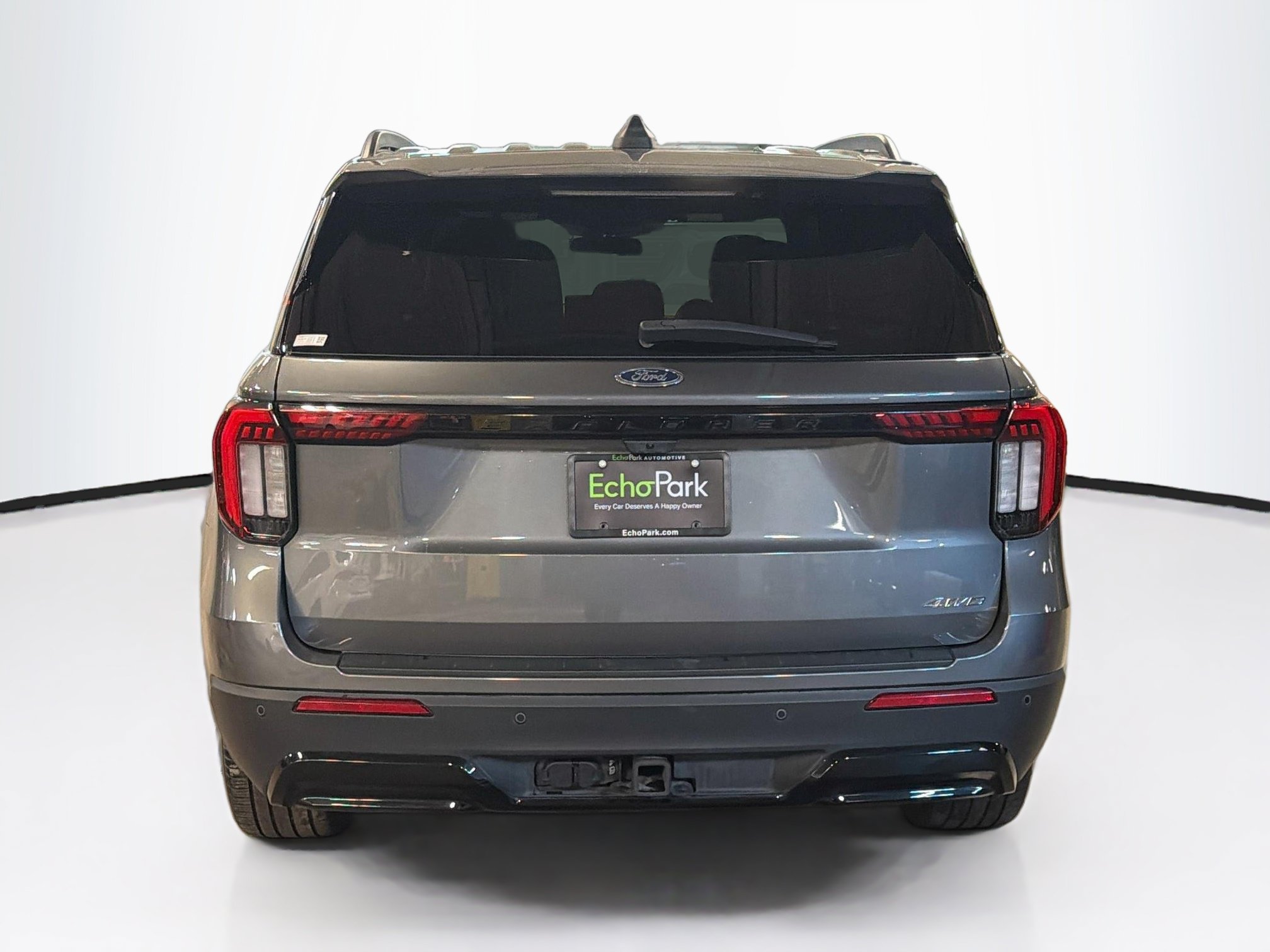 Used 2025 Ford Explorer ST-Line w/ ST-Line Street Pack AWD/4WD image 7