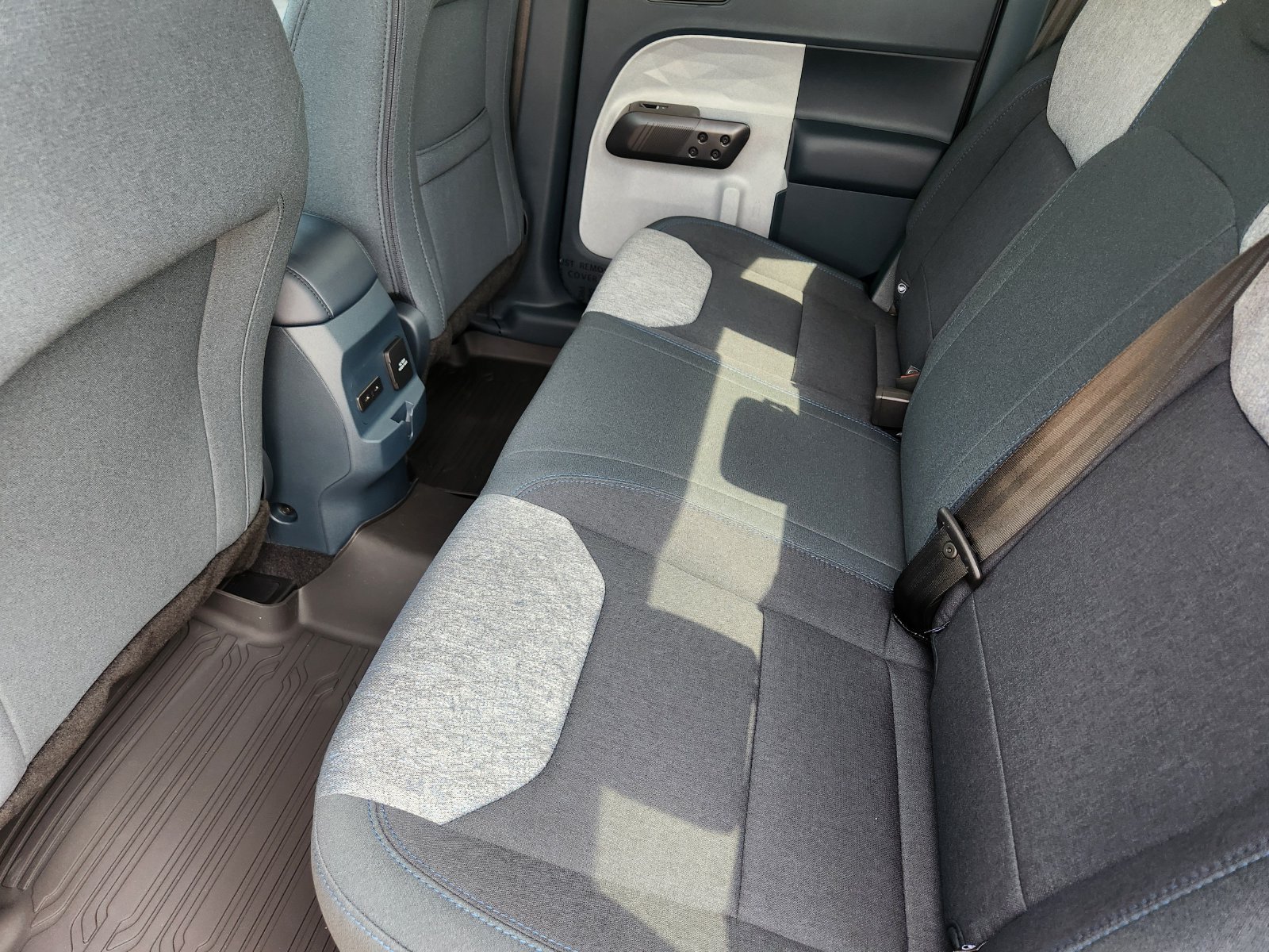 New 2026 Ford Maverick XLT w/ XLT Luxury Package FWD image 25