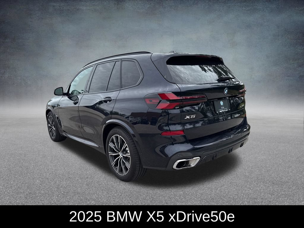 Used 2025 BMW X5 xDrive50e w/ M Sport Package AWD/4WD image 4