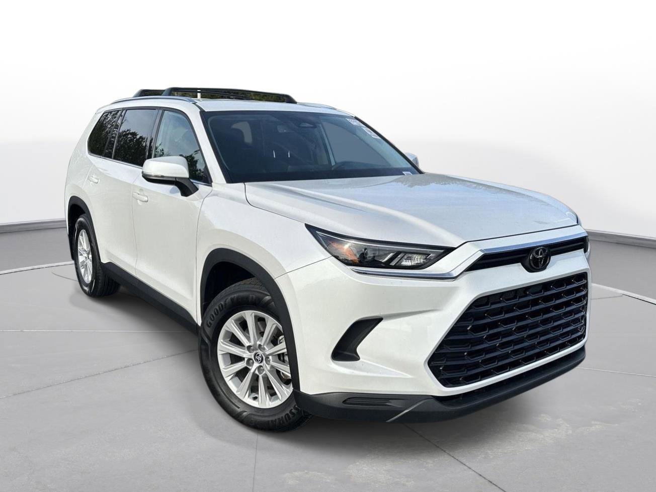 Used 2024 Toyota Grand Highlander XLE image 7