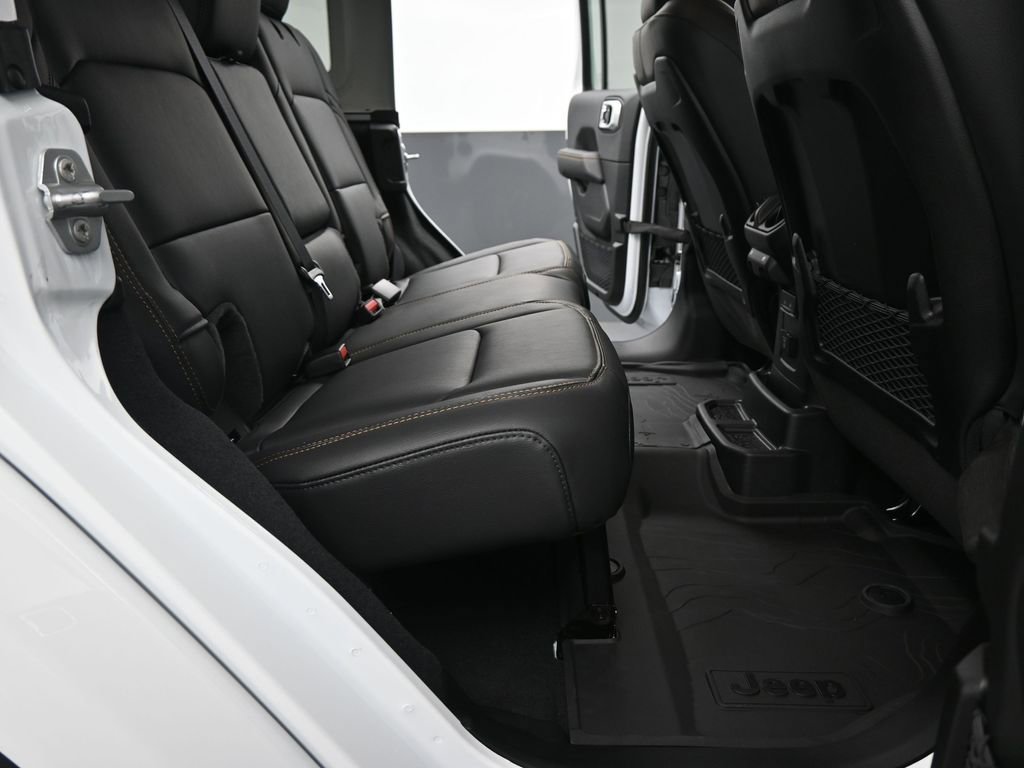 New 2026 Jeep Wrangler Sahara image 15