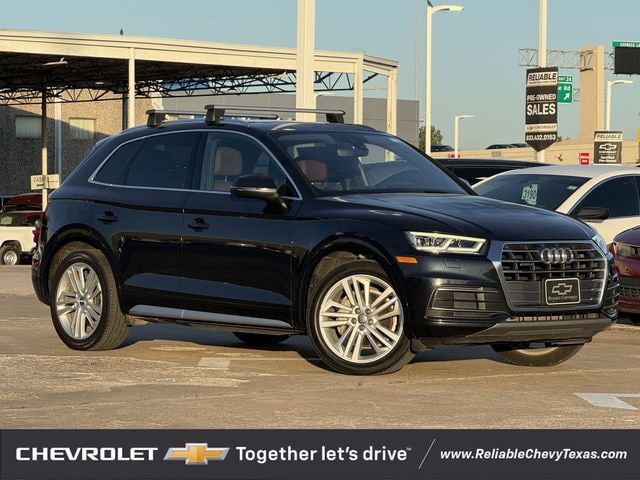 Used 2019 Audi Q5 2.0T Premium Plus w/ Premium Plus Package AWD/4WD image 2