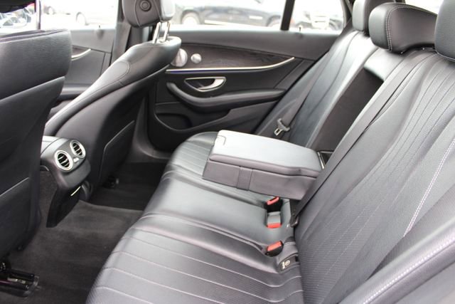 Used 2017 Mercedes-Benz E 400 4MATIC Wagon image 40