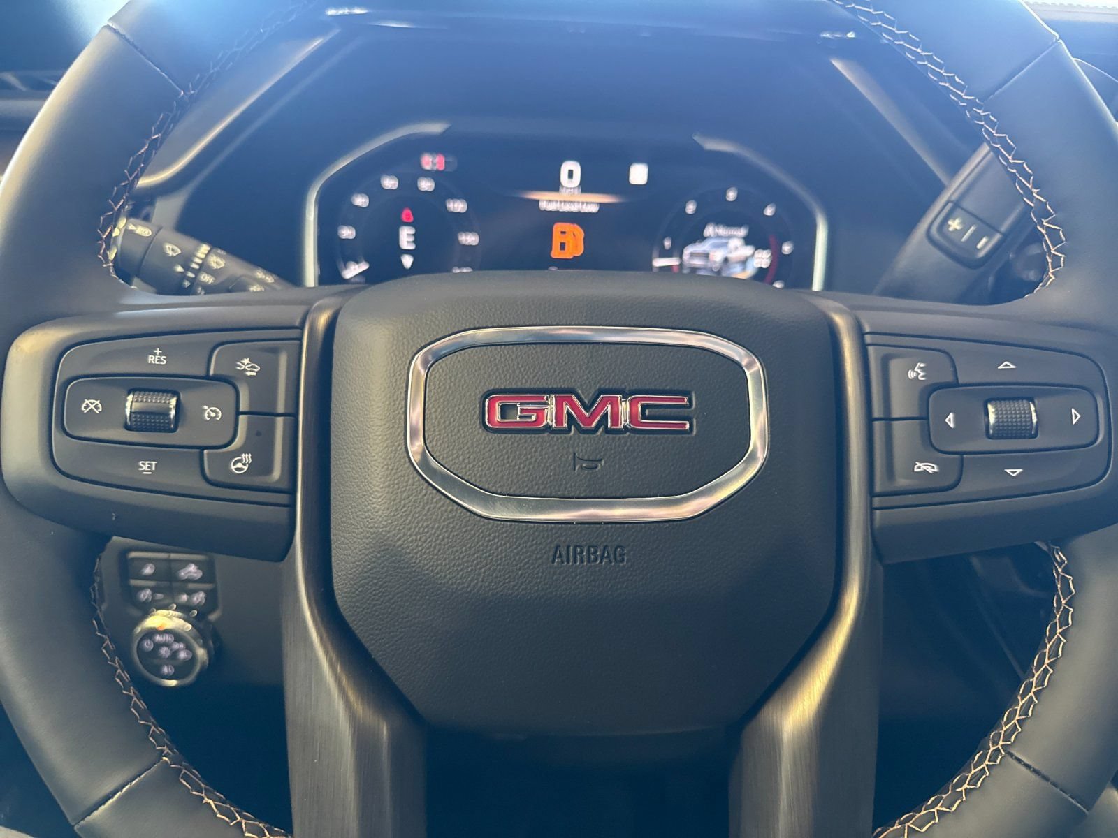 New 2026 GMC Sierra 2500 AT4 w/ AT4 Premium Plus Package AWD/4WD image 27