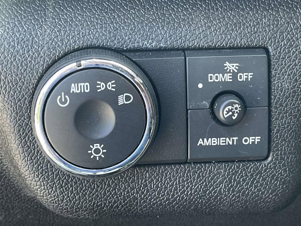 Used 2014 GMC Acadia SLE image 17