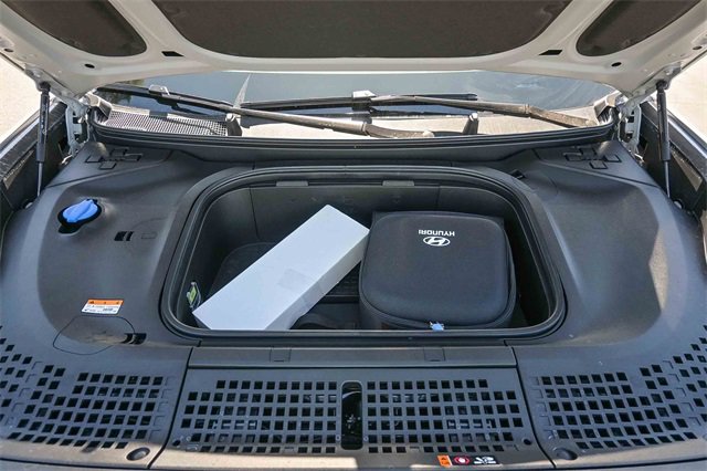 New 2026 Hyundai Ioniq 9 Limited image 28