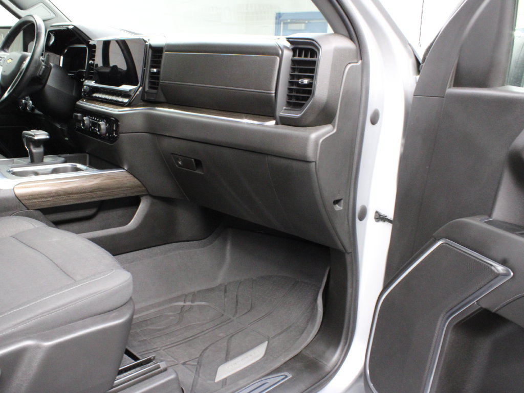 Used 2022 Chevrolet Silverado 1500 LT w/ Safety Package AWD/4WD image 36