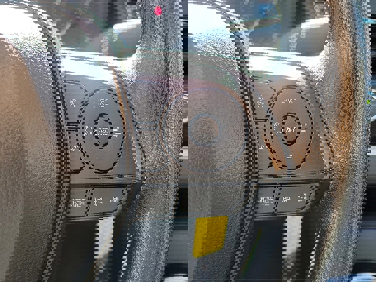 Used 2025 Toyota Corolla LE image 20