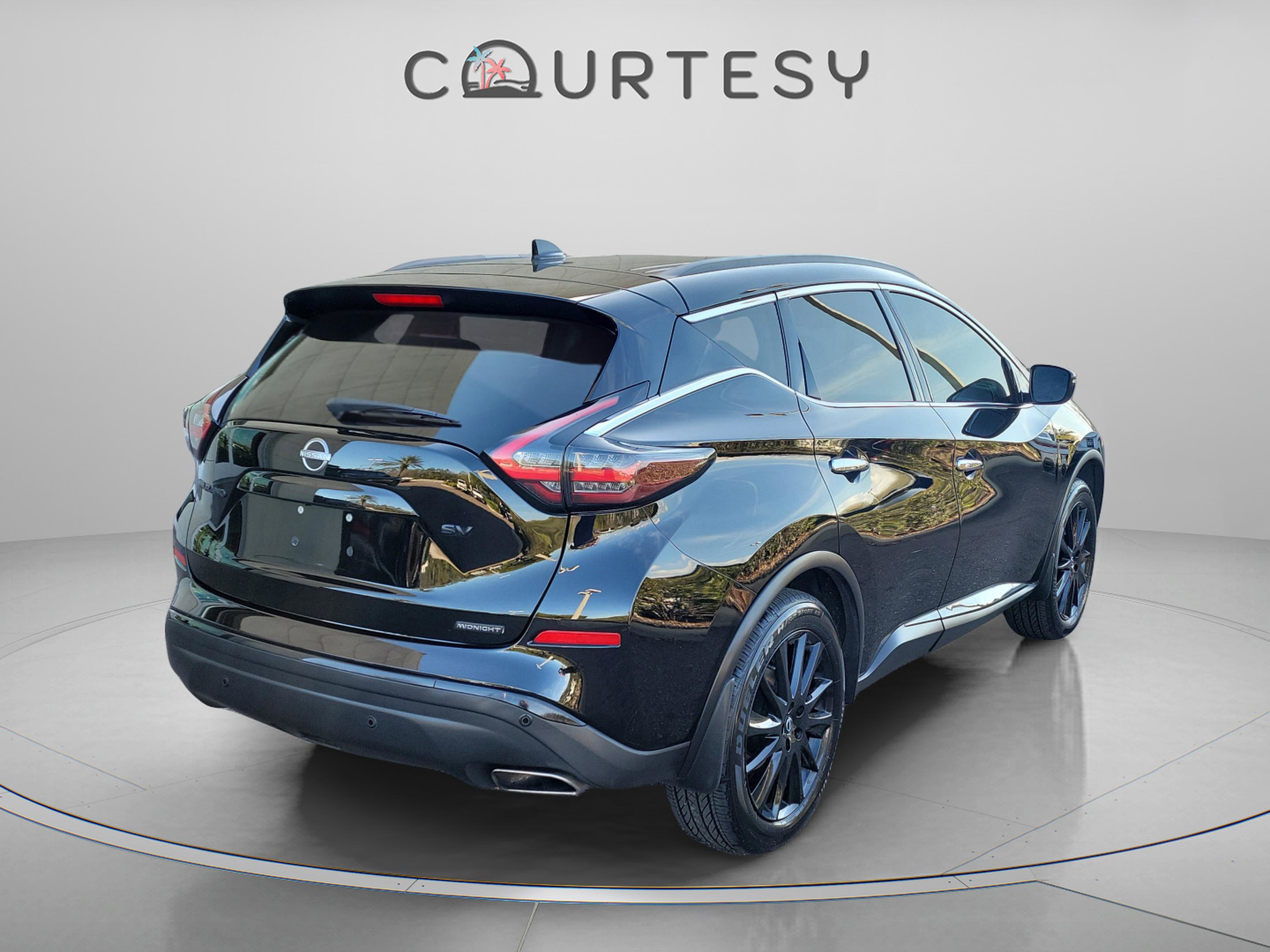 Used 2023 Nissan Murano SV w/ SV Midnight Edition Package image 4