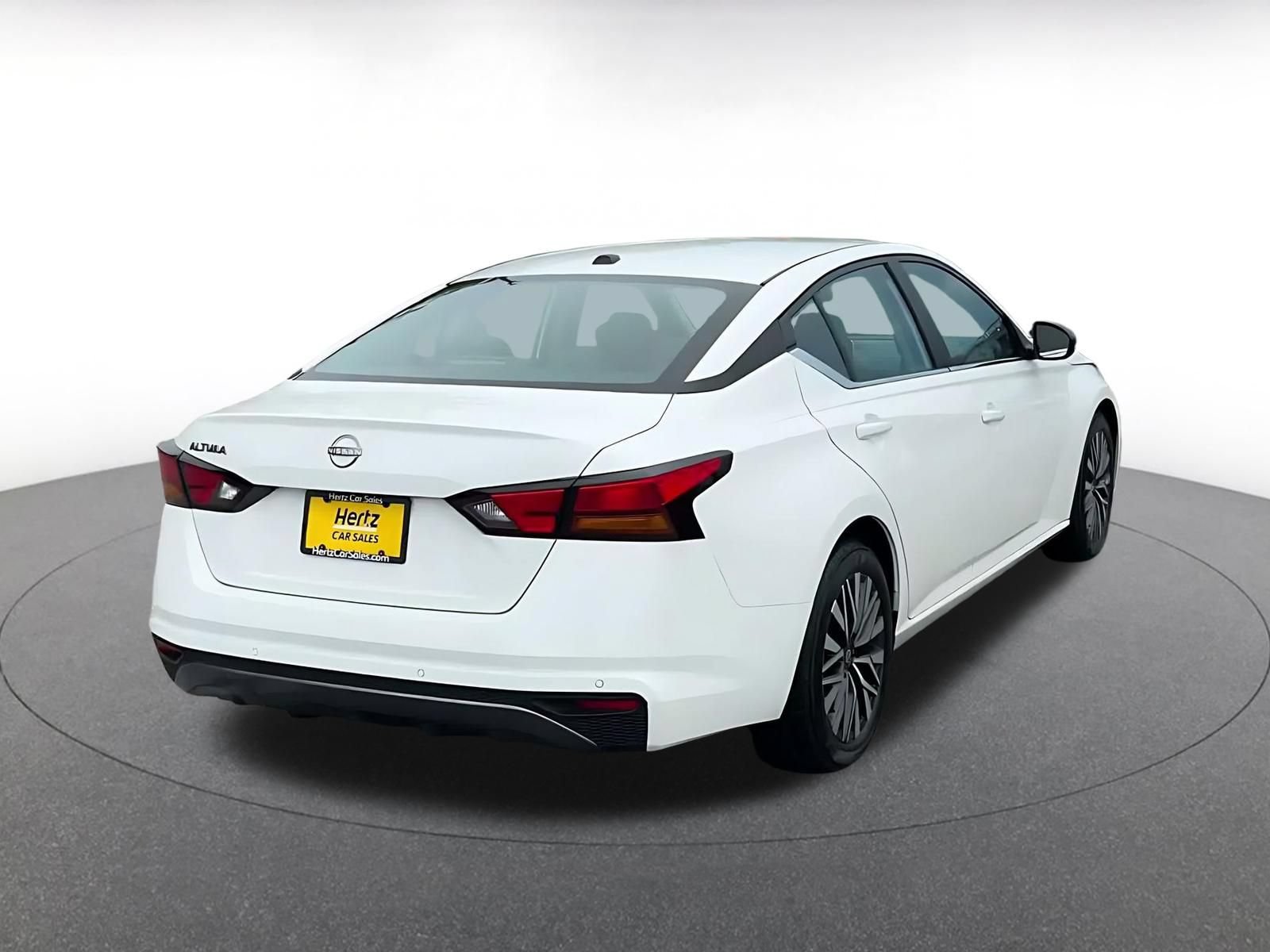 Used 2026 Nissan Altima 2.5 SV FWD image 13