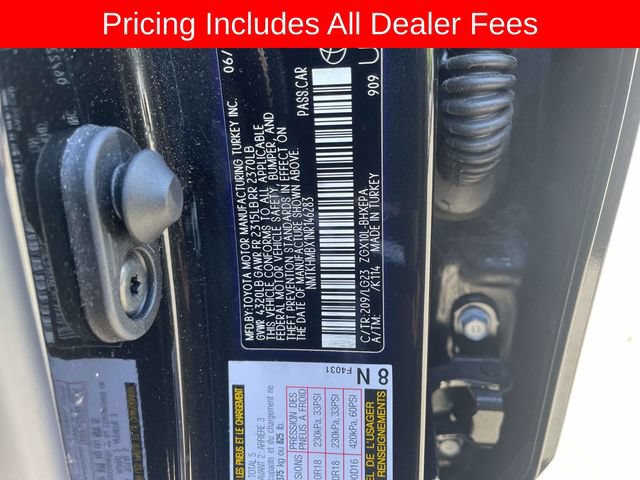 Used 2022 Toyota C-HR Limited FWD image 36