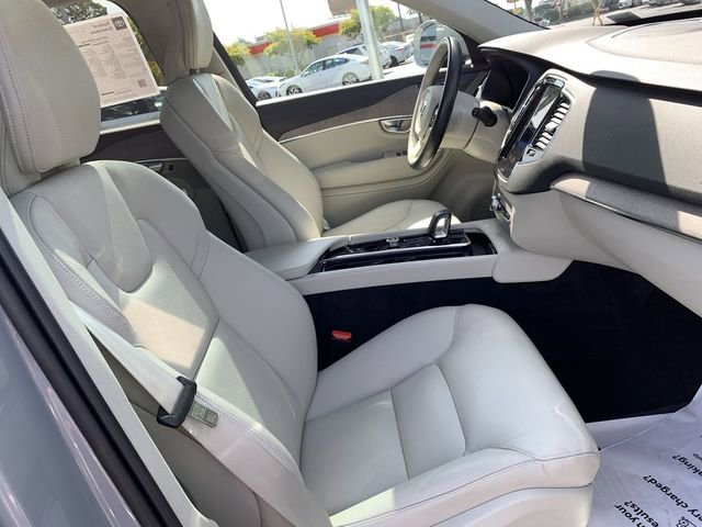 Used 2024 Volvo XC90 B5 Plus AWD/4WD image 14