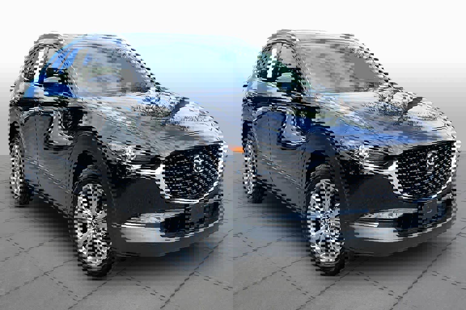 Used 2023 MAZDA CX-30 AWD 2.5 S w/ Premium Package image 3