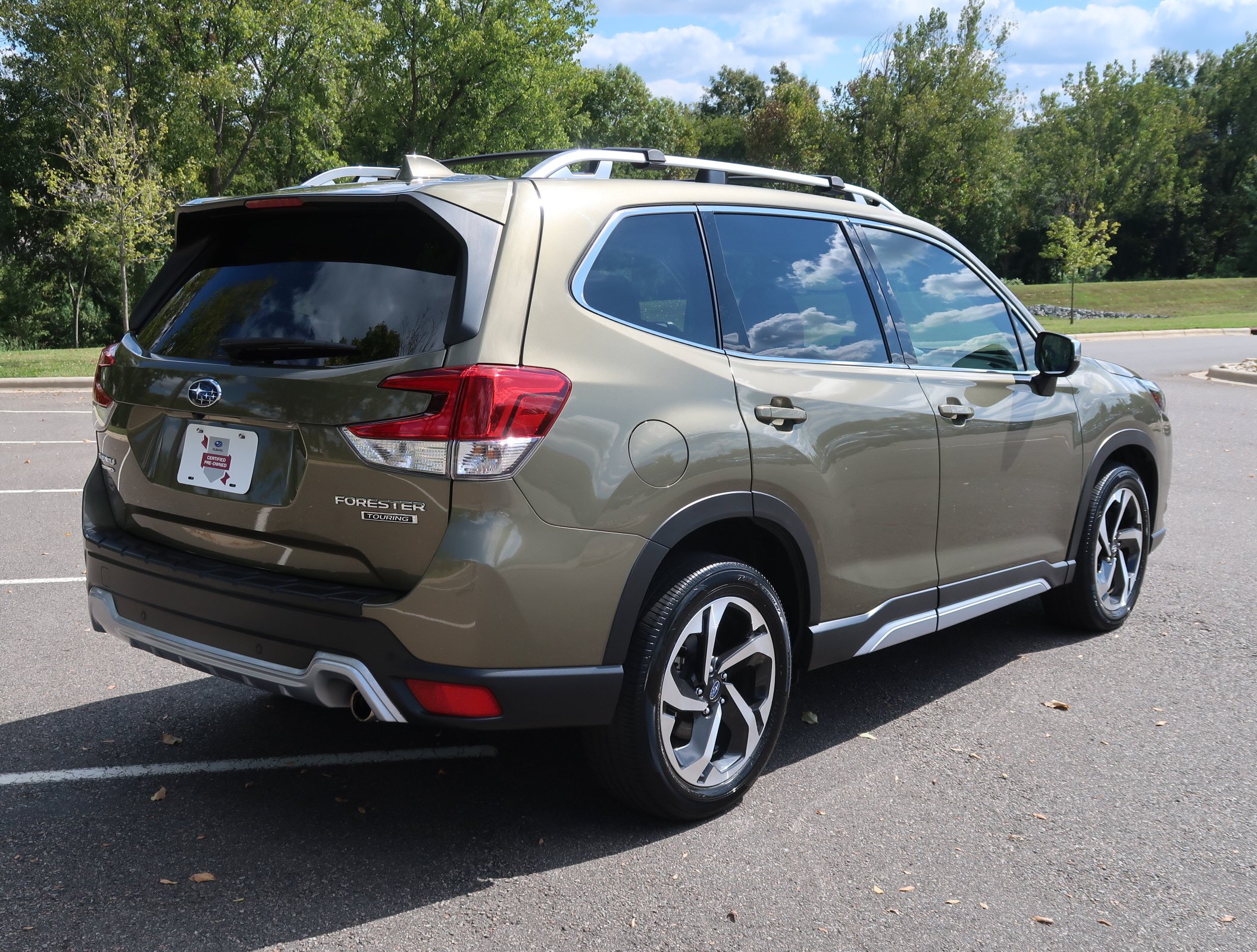 Certified 2023 Subaru Forester Touring AWD/4WD image 8